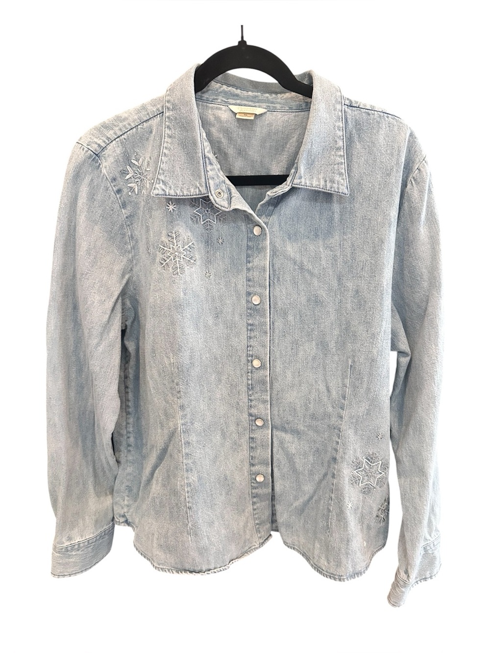 Christopher & Banks Denim Snowflake Embroidered Button Front Shirt/ Size XL